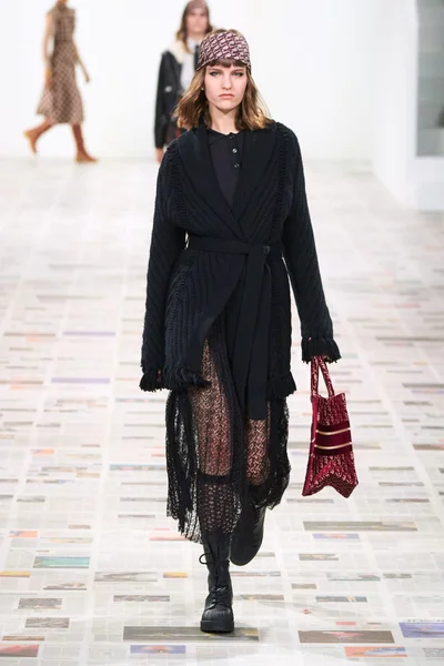 Look 5